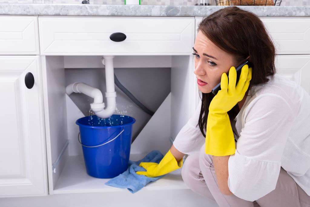 5 Warning Signs You Need a Plumber Now